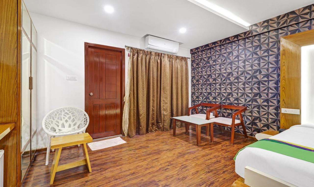 Treebo Trend The White Tree Hope Farm Junction Hotel Bangalore Exterior photo